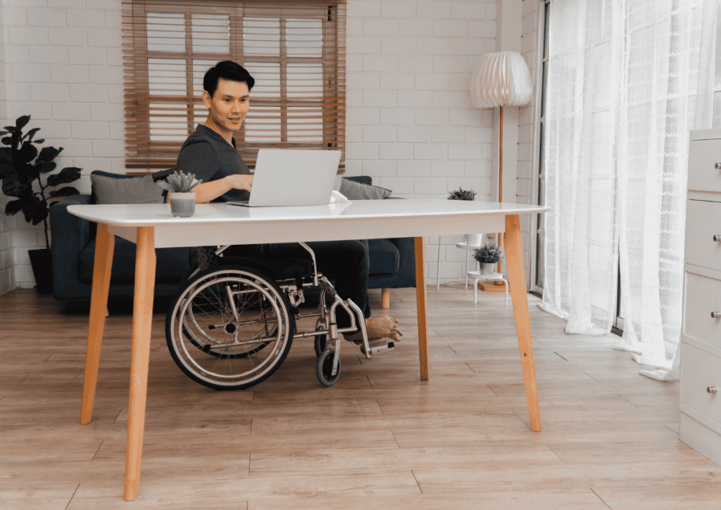 Tổ chức các lớp đào tạo trực truyến cho người khuyết tật